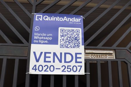 Casa à venda com 260m², 3 quartos e 4 vagasFachada