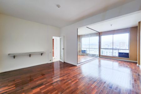 Sala de apartamento para alugar com 4 quartos, 140m² em Laranjeiras, Rio de Janeiro