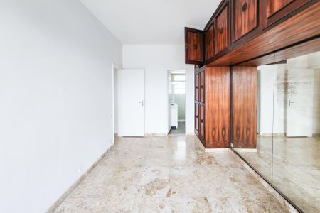 Apartamento para alugar com 140m², 4 quartos e 1 vagaSuite