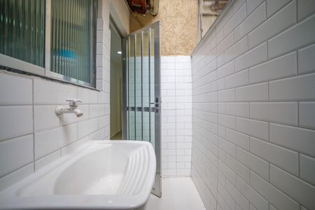 Apartamento para alugar com 80m², 2 quartos e 1 vagaÁrea de Serviço