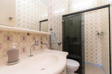 Casa à venda com 126m², 3 quartos e 2 vagasBanheiro da Suíte