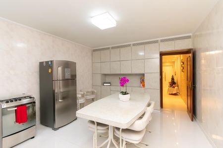 Casa à venda com 126m², 3 quartos e 2 vagasCozinha