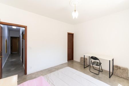 Casa à venda com 126m², 3 quartos e 2 vagasSuíte