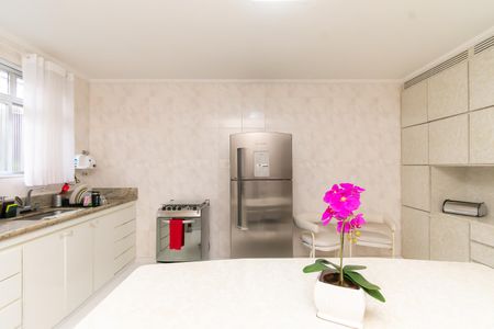 Casa à venda com 126m², 3 quartos e 2 vagasCozinha