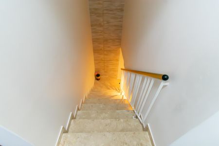 Casa à venda com 126m², 3 quartos e 2 vagasEscada