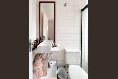 Apartamento à venda com 120m², 4 quartos e 2 vagas Apartamento à venda com 120m², 4 quartos e 2 vagasBanheiro da Suíte 2