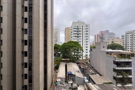 Apartamento à venda com 120m², 4 quartos e 2 vagas Apartamento à venda com 120m², 4 quartos e 2 vagasVista da Suíte 3
