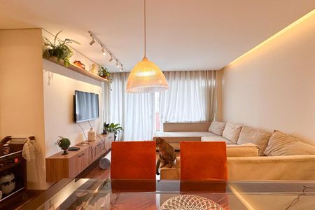 Apartamento à venda com 120m², 4 quartos e 2 vagas Apartamento à venda com 120m², 4 quartos e 2 vagasSala