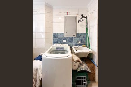 Apartamento à venda com 120m², 4 quartos e 2 vagas Apartamento à venda com 120m², 4 quartos e 2 vagasÁrea de Serviço