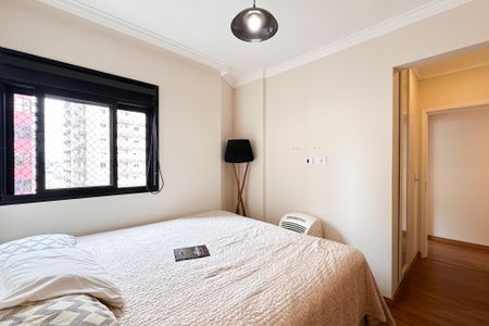 Apartamento à venda com 120m², 4 quartos e 2 vagas Apartamento à venda com 120m², 4 quartos e 2 vagasSuíte 1