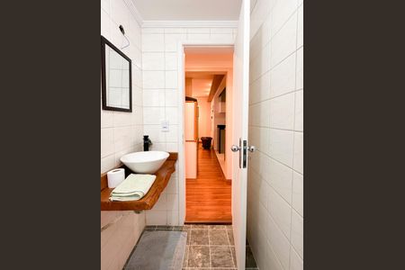 Apartamento à venda com 120m², 4 quartos e 2 vagas Apartamento à venda com 120m², 4 quartos e 2 vagasBanheiro Social