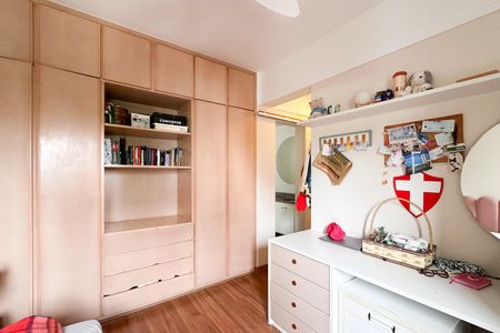 Apartamento à venda com 120m², 4 quartos e 2 vagas Apartamento à venda com 120m², 4 quartos e 2 vagasSuíte 3