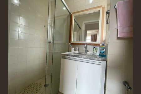 Apartamento à venda com 77m², 3 quartos e 1 vagaBanheiro Social 