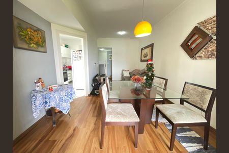 Apartamento à venda com 77m², 3 quartos e 1 vagaSala 