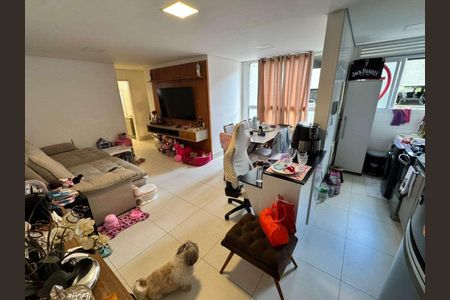 Apartamento à venda com 3 quartos, 67m² em Liberdade, Belo Horizonte