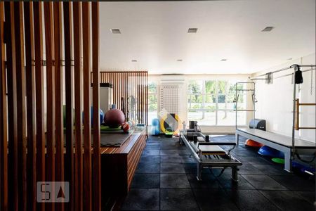 Apartamento à venda com 210m², 3 quartos e 3 vagasAcademia