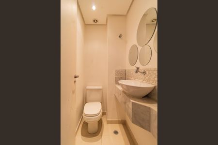 Apartamento à venda com 210m², 3 quartos e 3 vagasLavabo