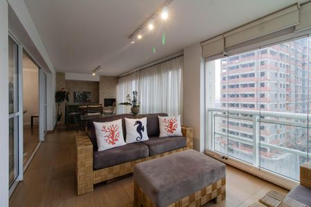 Apartamento à venda com 210m², 3 quartos e 3 vagasVaranda