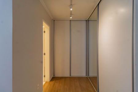 Apartamento à venda com 210m², 3 quartos e 3 vagasCloset da suíte 1