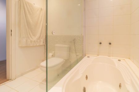 Apartamento à venda com 210m², 3 quartos e 3 vagasSuíte 1