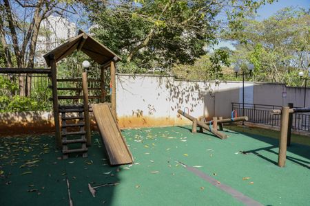 Apartamento à venda com 103m², 2 quartos e 1 vagaÁrea comum - Playground