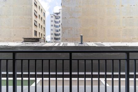Varanda de kitnet/studio para alugar com 1 quarto, 26m² em República, São Paulo