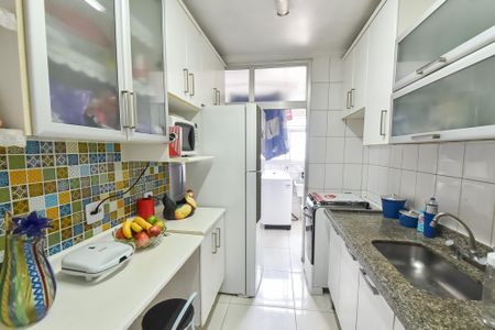 Apartamento à venda com 86m², 3 quartos e 2 vagasCozinha