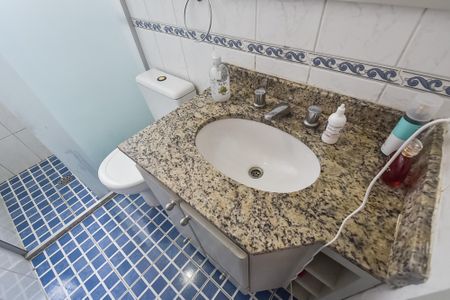 Apartamento à venda com 86m², 3 quartos e 2 vagasBanheiro da suíte