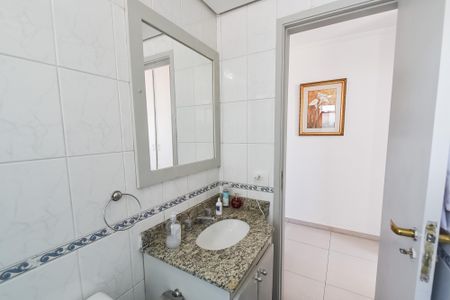 Apartamento à venda com 86m², 3 quartos e 2 vagasBanheiro da suíte