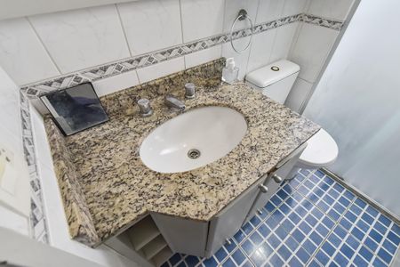Apartamento à venda com 86m², 3 quartos e 2 vagasBanheiro