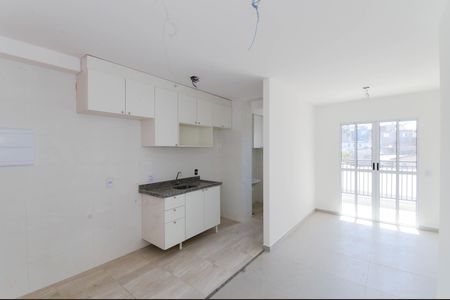 Sala de apartamento para alugar com 2 quartos, 55m² em Vila Iris, Guarulhos