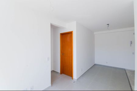 Sala de apartamento para alugar com 2 quartos, 55m² em Vila Iris, Guarulhos
