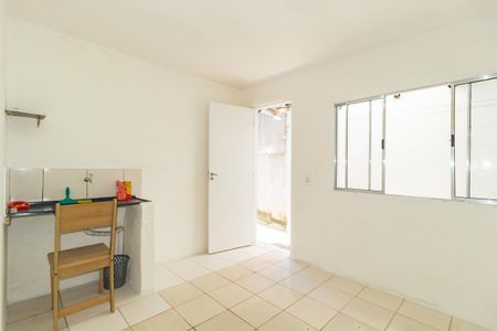 Cozinha de kitnet/studio para alugar com 1 quarto, 27m² em Vila Prudente, São Paulo