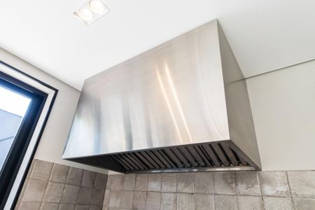 Casa de condomínio à venda com 422m², 4 quartos e 6 vagas