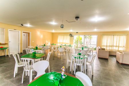 Apartamento para alugar com 53m², 2 quartos e 1 vagaÁrea comum - Salão de festas