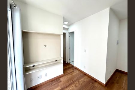 Sala de apartamento para alugar com 2 quartos, 44m² em Picanço, Guarulhos
