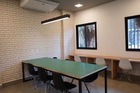 Apartamento para alugar com 37m², 2 quartos e sem vagaCoworking