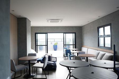 Apartamento para alugar com 37m², 2 quartos e sem vagaSalão de Festas