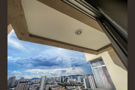 Apartamento para alugar com 48m², 2 quartos e 1 vaga Apartamento para alugar com 48m², 2 quartos e 1 vagaVaranda