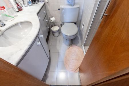 Apartamento para alugar com 48m², 2 quartos e 1 vaga Apartamento para alugar com 48m², 2 quartos e 1 vagaBanheiro do Corredor