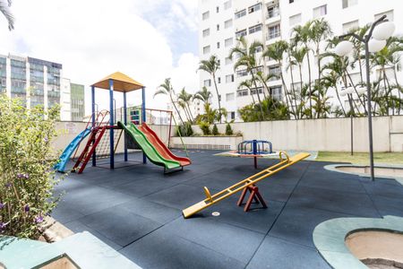 Apartamento para alugar com 48m², 2 quartos e 1 vaga Apartamento para alugar com 48m², 2 quartos e 1 vagaPlayground