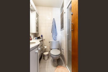 Apartamento para alugar com 48m², 2 quartos e 1 vaga Apartamento para alugar com 48m², 2 quartos e 1 vagaBanheiro do Corredor