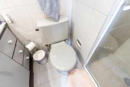 Apartamento para alugar com 48m², 2 quartos e 1 vaga Apartamento para alugar com 48m², 2 quartos e 1 vagaBanheiro do Corredor