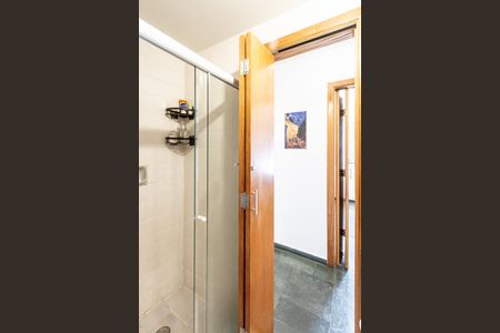 Apartamento para alugar com 48m², 2 quartos e 1 vaga Apartamento para alugar com 48m², 2 quartos e 1 vagaBanheiro do Corredor