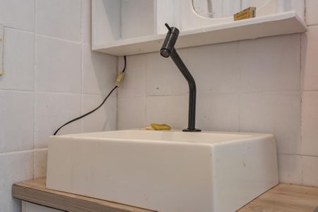 Casa para alugar com 60m², 2 quartos e 3 vagasBanheiro