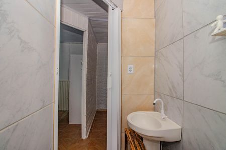Casa para alugar com 30m², 2 quartos e sem vagaBanheiro