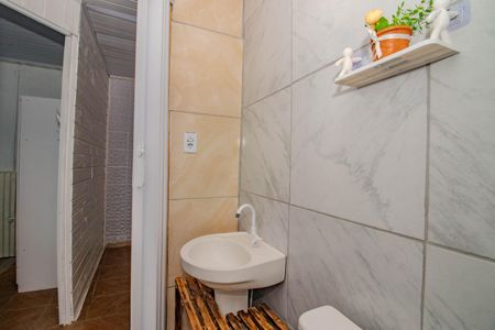 Casa para alugar com 30m², 2 quartos e sem vagaBanheiro