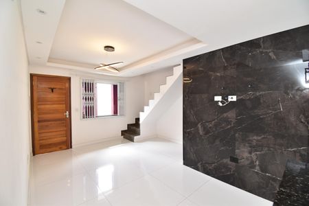 Casa para alugar com 85m², 2 quartos e 1 vagaSala