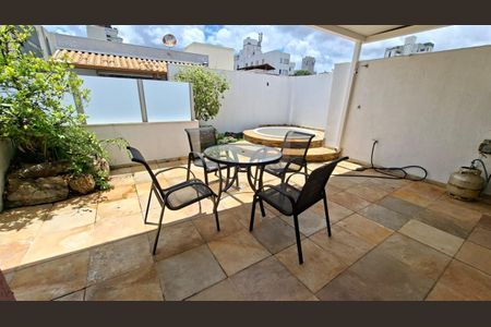 Apartamento à venda com 3 quartos, 150m² em Funcionários, Belo Horizonte