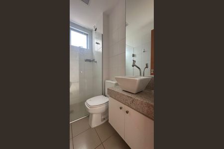 Apartamento à venda com 65m², 2 quartos e 2 vagasbanho